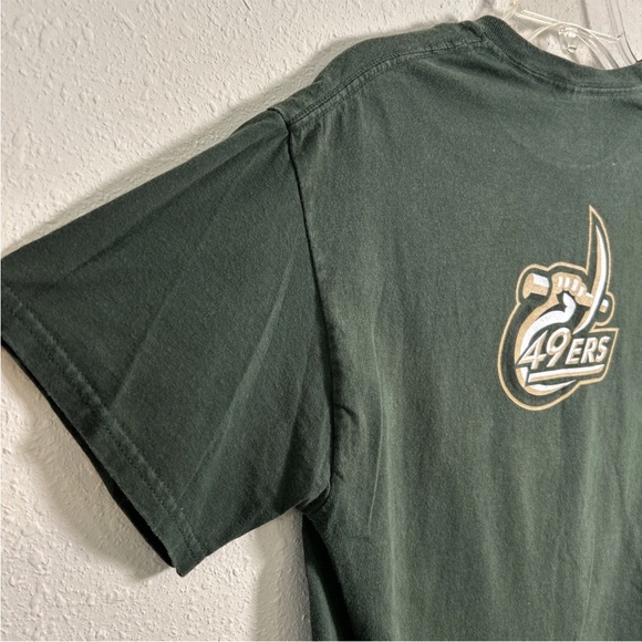 Y2K UNC Charlotte 49ers Green Gildan T-Shirt Niner Nation Gold Size Medium - Picture 9 of 9